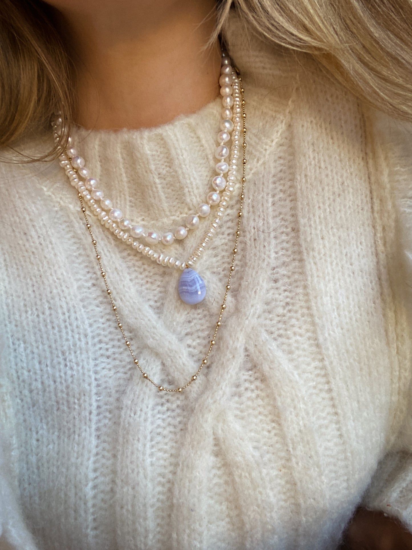 PETITE BAROQUE BLONDE AGAT NECKLACE