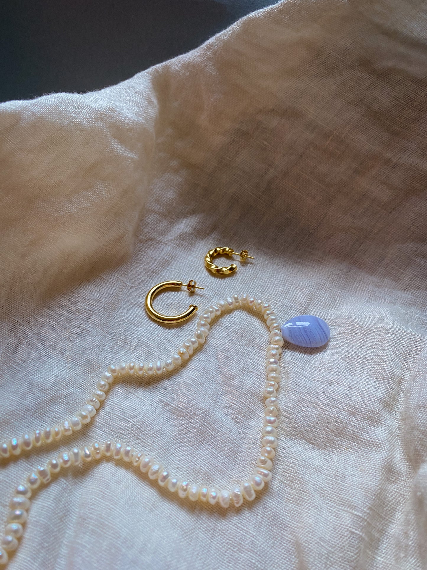 PETITE BAROQUE BLONDE AGAT NECKLACE